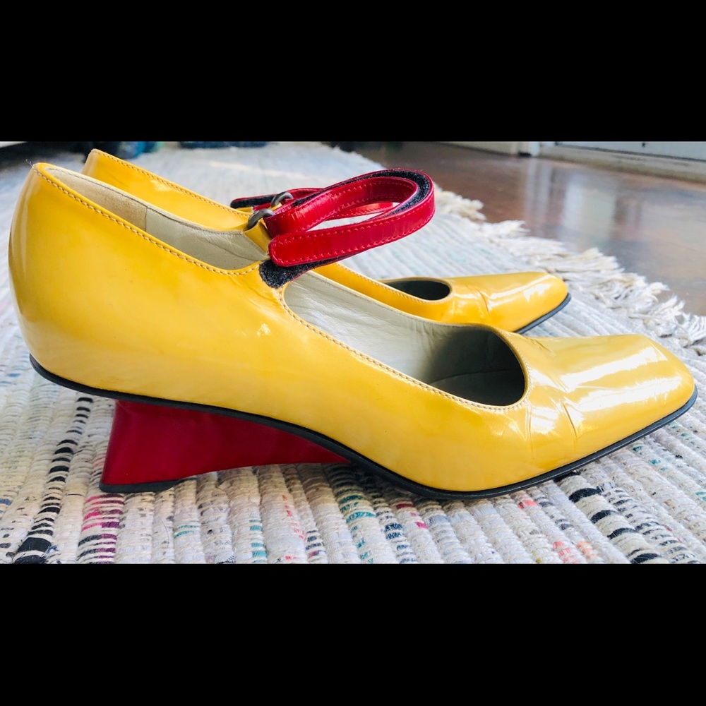 Killer vintage Prada heels in superb condition!